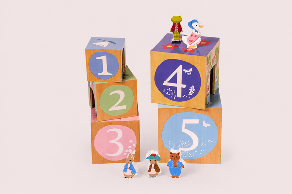 Дървени кубчета за редене „Зайчето Питър“ (Peter Rabbit™ Wooden Stacking Cubes)