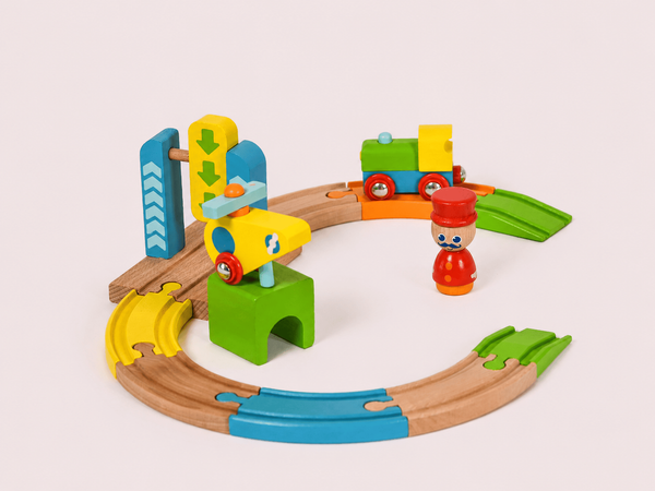 Комплект превозни средства – пътна помощ и влак с хеликоптер (Tow Truck + Junior Helicopter Wooden Train)